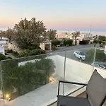 Andrea Luxury * باري