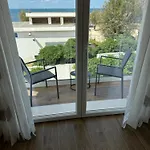 Andrea Luxury باري