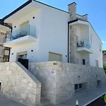 Andrea Luxury