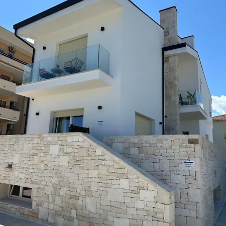 Διαμέρισμα Andrea Luxury *