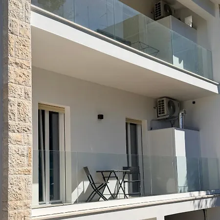 Andrea Luxury شقة